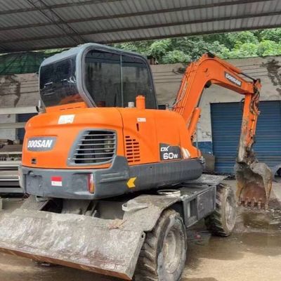 Máy đào mini bánh xe cũ Digger DOOSAN DH60 Máy đào tay thứ hai 5550 kg