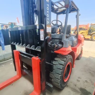 5 tấn tải trọng xe nâng tay hai Mini Toyota 50 Diesel xe nâng hiệu quả cao