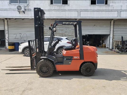 148kw 3 tấn Toyota 30 xe nâng cũ, động cơ diesel xe nâng tay thứ hai